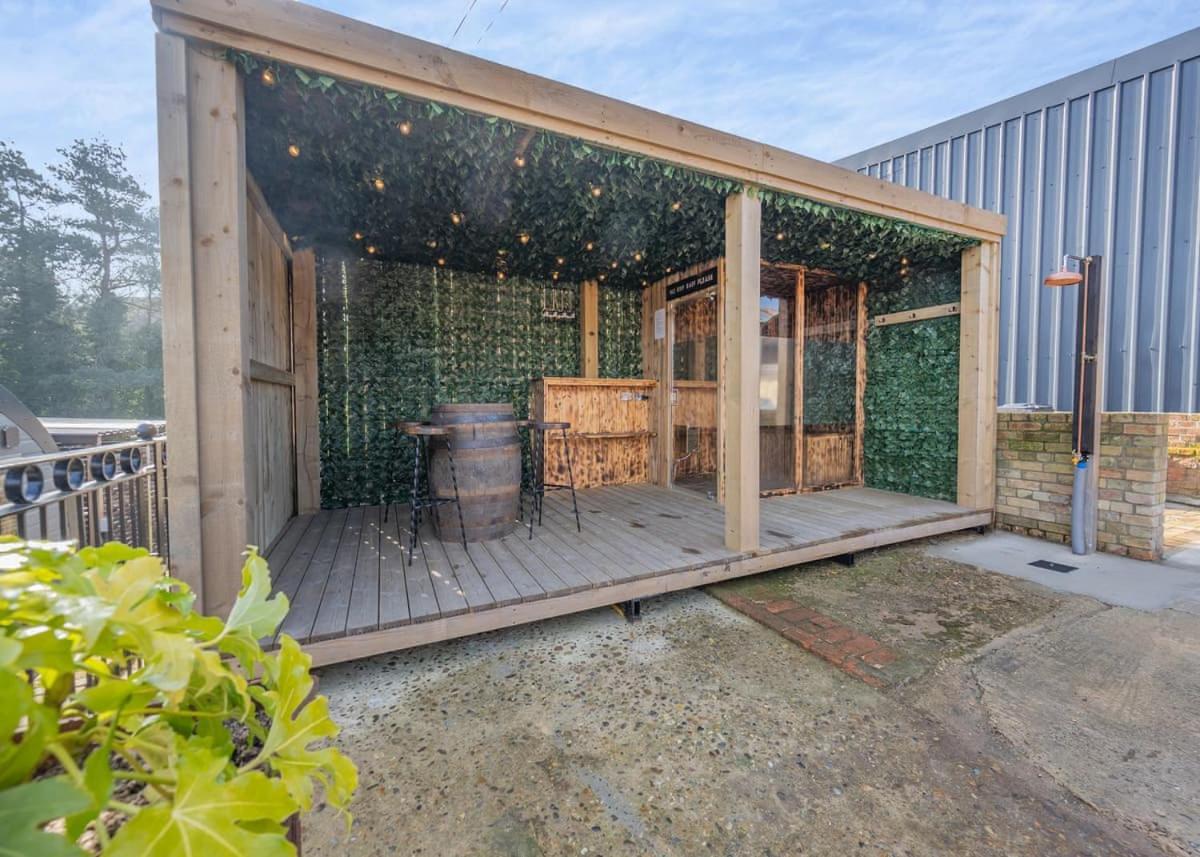 ホテル Hill Farm Retreat Wangford エクステリア 写真
