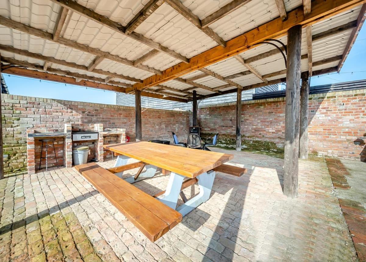 ホテル Hill Farm Retreat Wangford エクステリア 写真