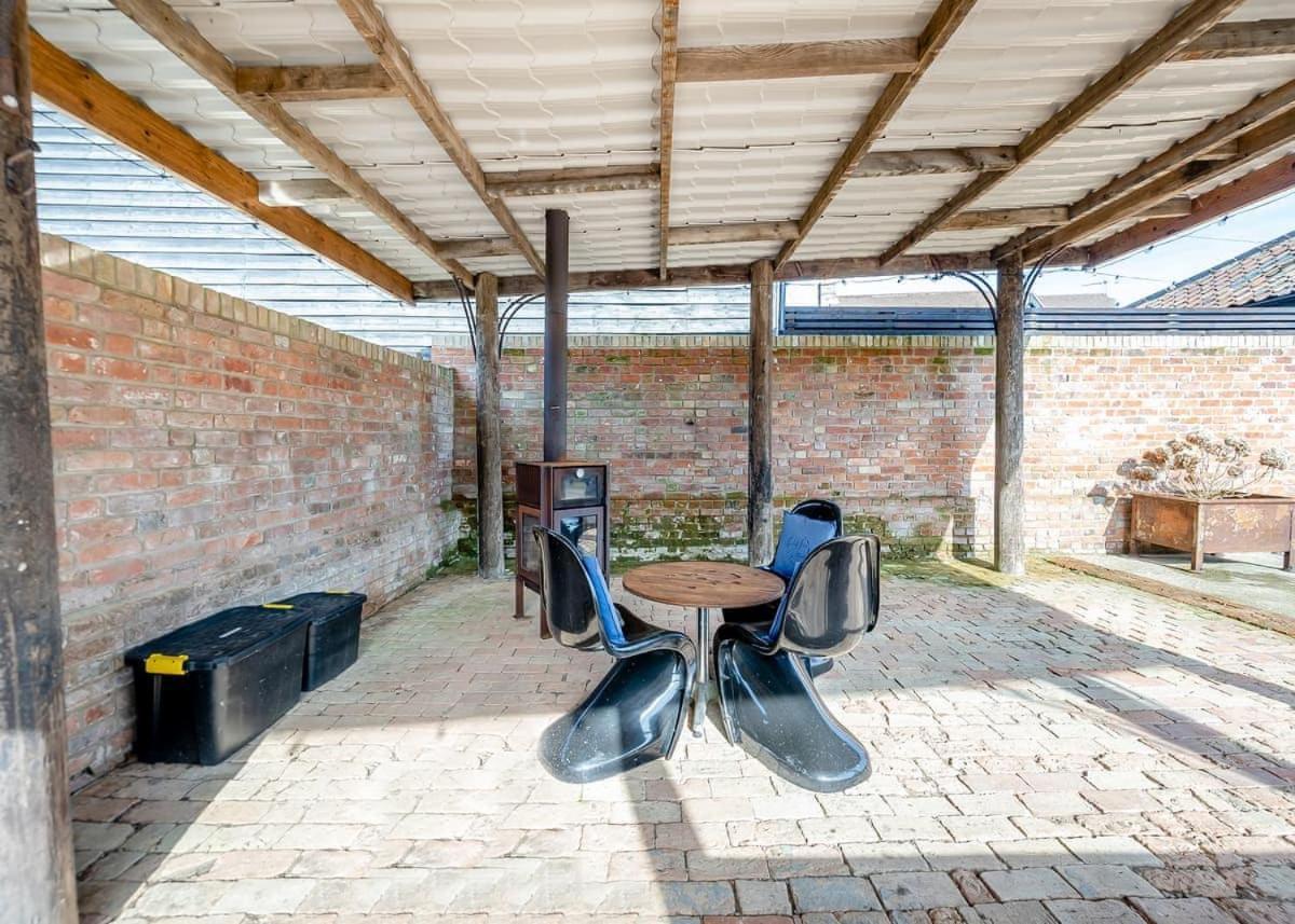 ホテル Hill Farm Retreat Wangford エクステリア 写真