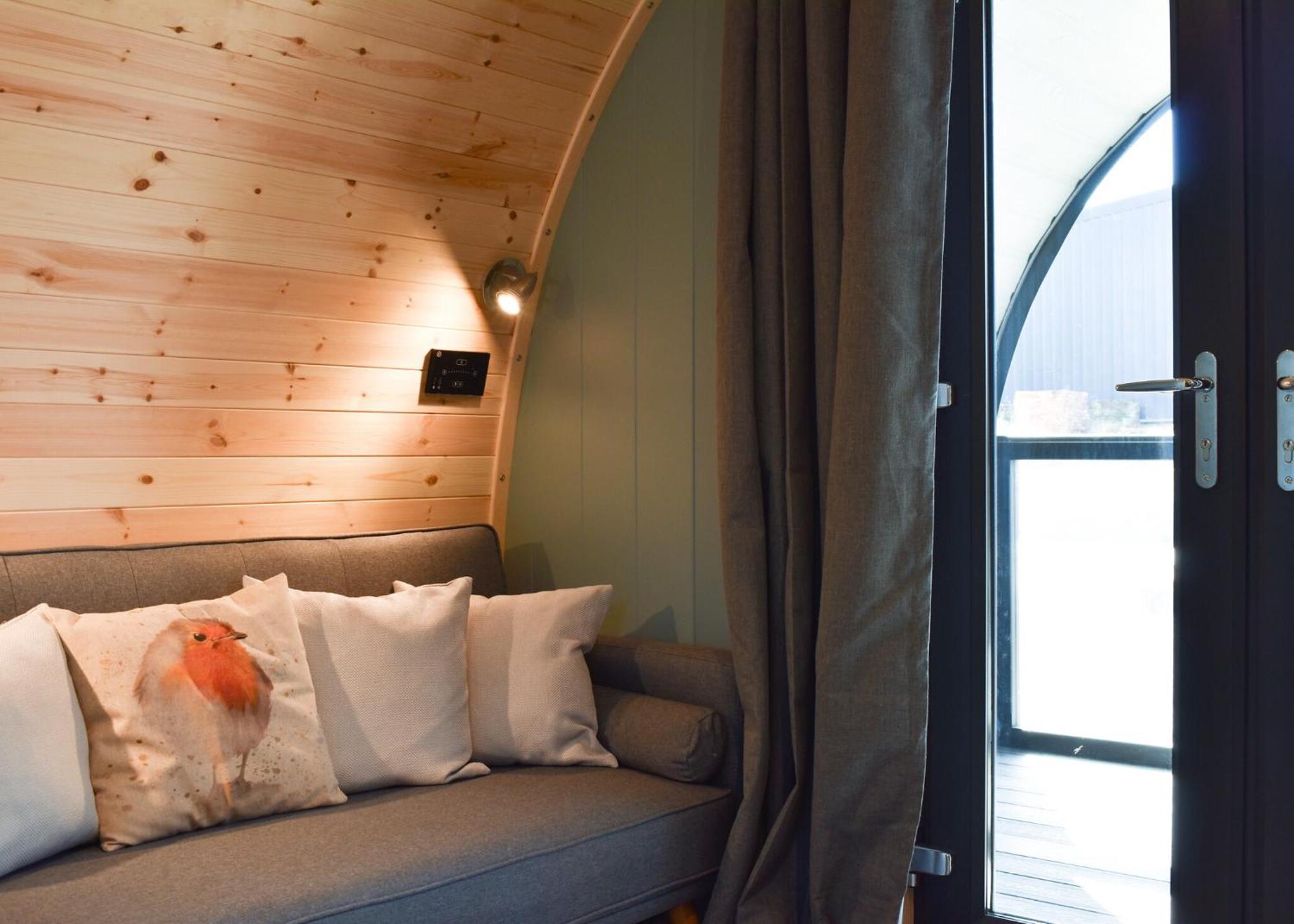 ホテル Hill Farm Retreat Wangford エクステリア 写真