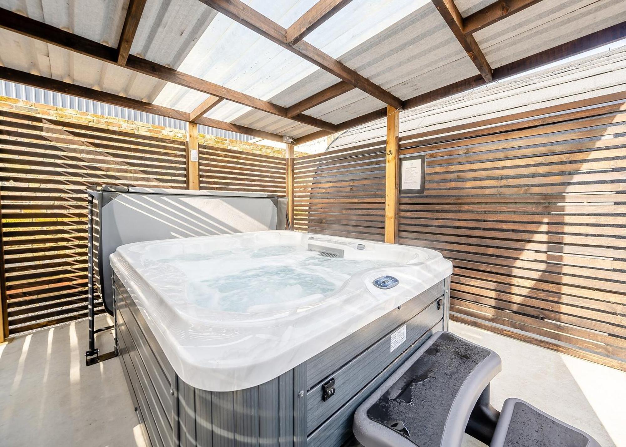 ホテル Hill Farm Retreat Wangford 部屋 写真